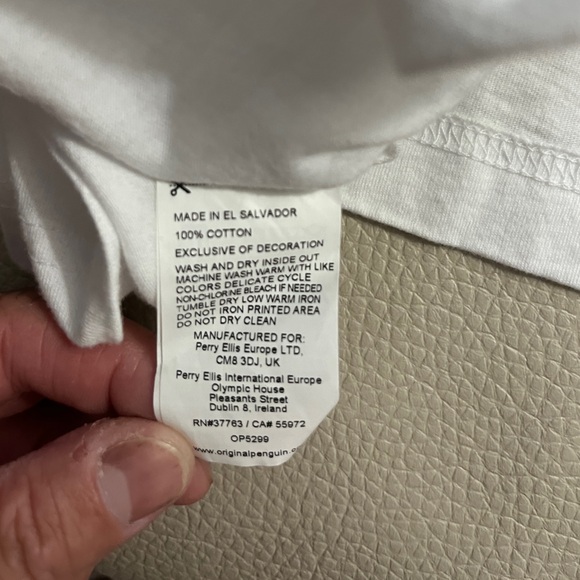 NWT - Original Penguin Men’s Penguin Print T Shirt - Size L - Picture 7 of 7